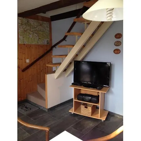 On The Meadow Path Apartment